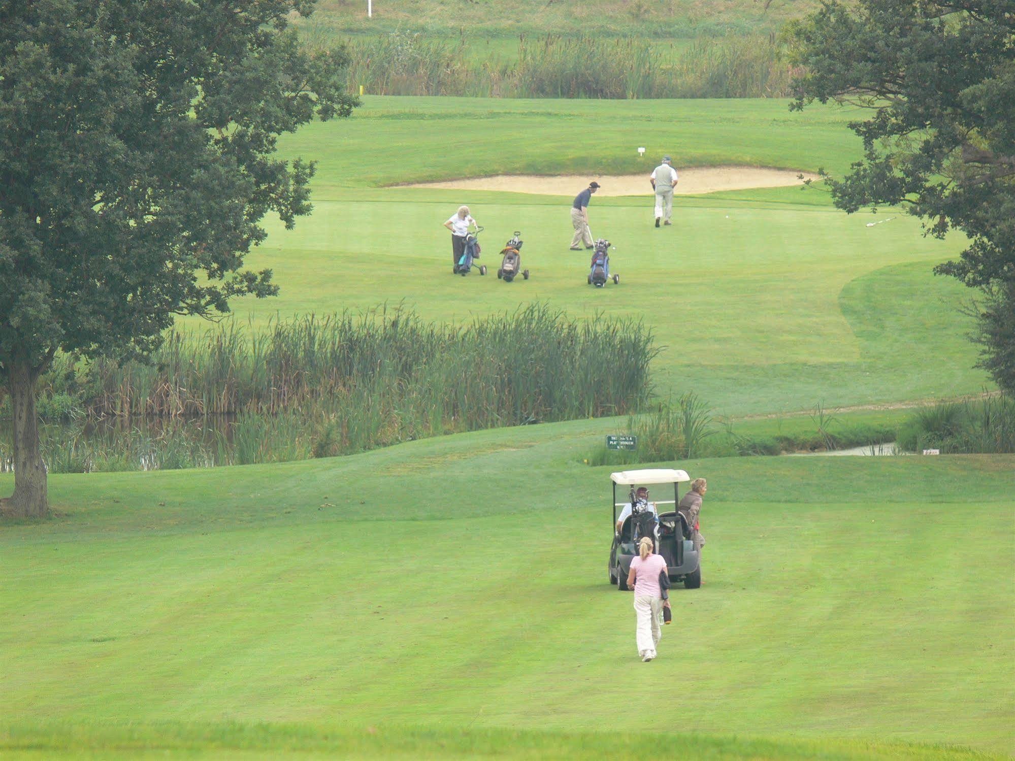 London Beach Country Hotel & Golf Club Tenterden Exterior foto